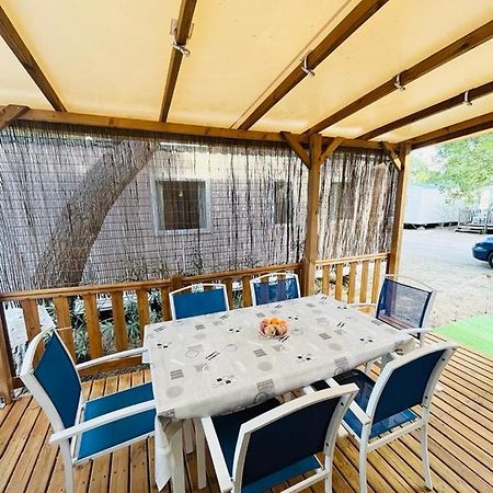 Mobil Home 8 Personnes Camping L'Elysee Vagues Oceanes Le Grau-du-Roi Exterior photo