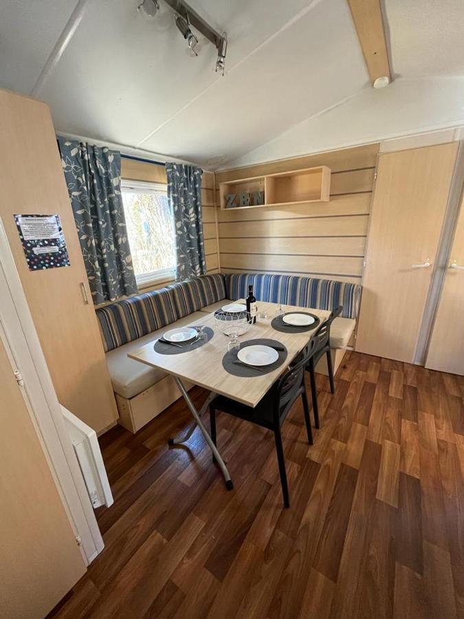 Mobil Home 8 Personnes Camping L'Elysee Vagues Oceanes Le Grau-du-Roi Exterior photo