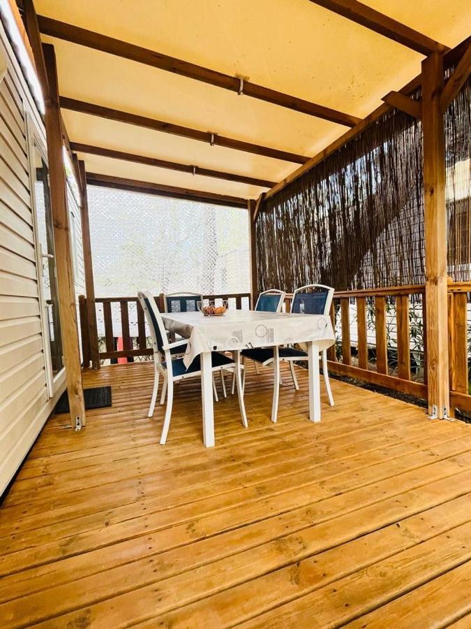 Mobil Home 8 Personnes Camping L'Elysee Vagues Oceanes Le Grau-du-Roi Exterior photo